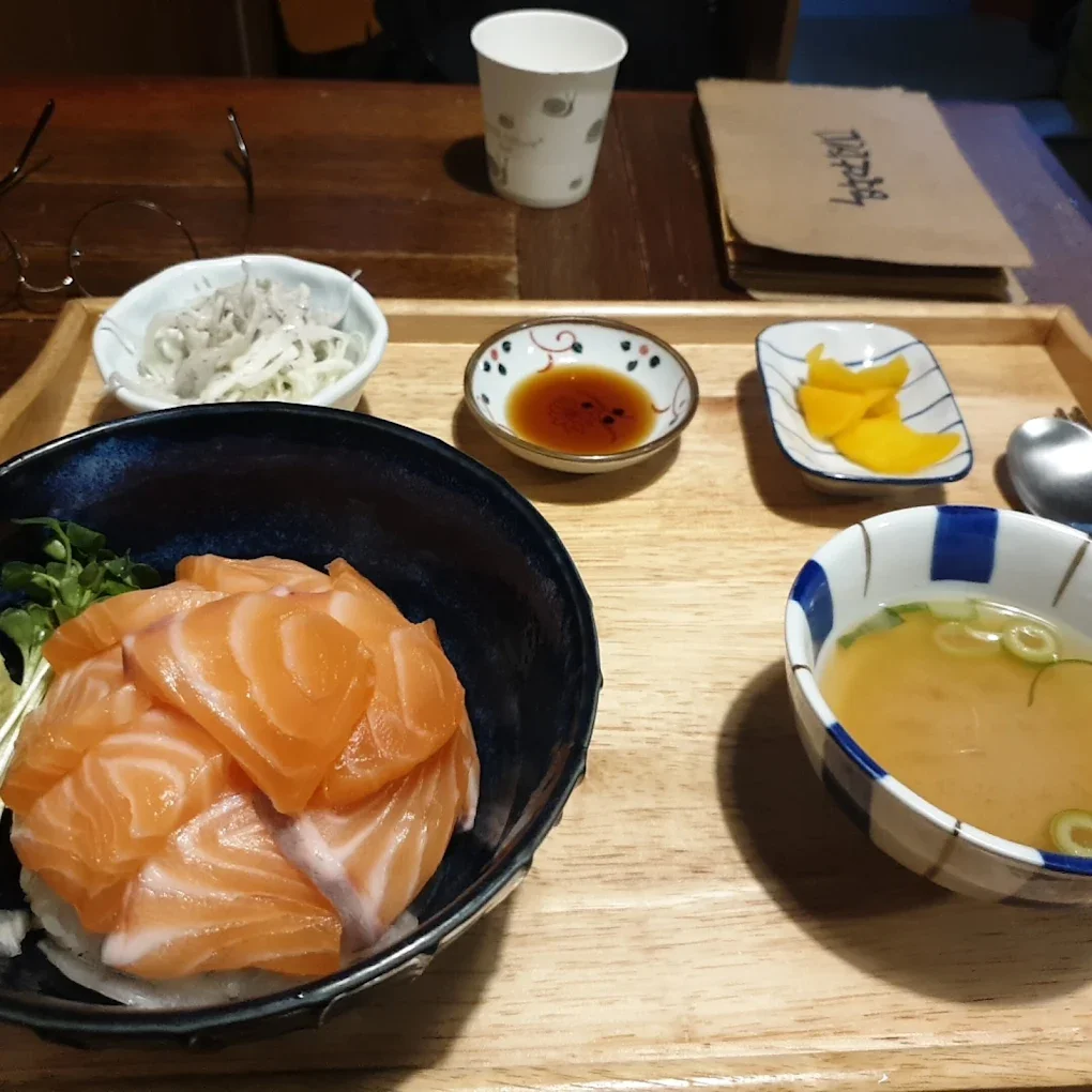 사케동 (연어덮밥)